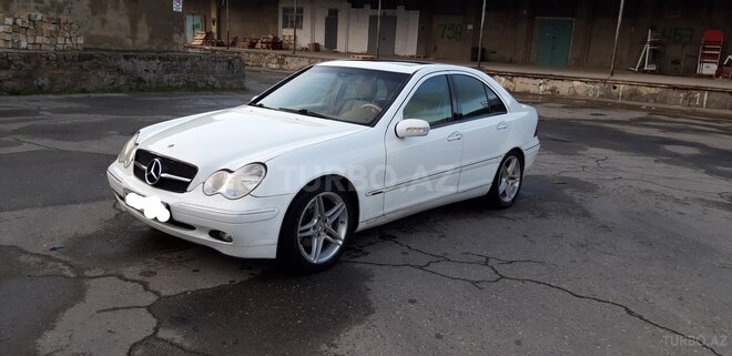Mercedes C 240 2001, 230,000 km - 2.6 l - Bakı