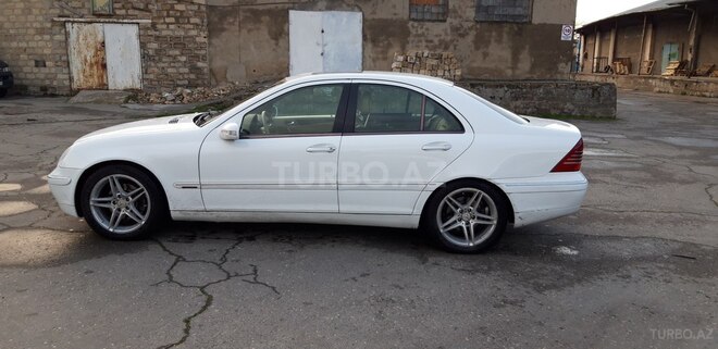 Mercedes C 240 2001, 230,000 km - 2.6 l - Bakı