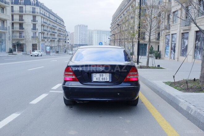 Mercedes C 240 2003, 342,000 km - 2.6 l - Bakı