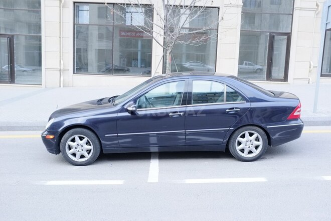 Mercedes C 240 2003, 342,000 km - 2.6 l - Bakı