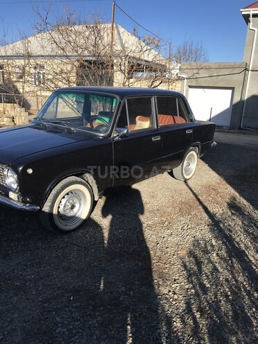 LADA (VAZ) 21011 1973, 100,000 km - 1.6 л - Gəncə