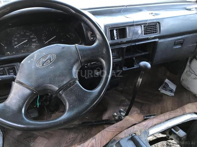 Hyundai H 100 1996, 369,000 km - 2.5 l - Sumqayıt