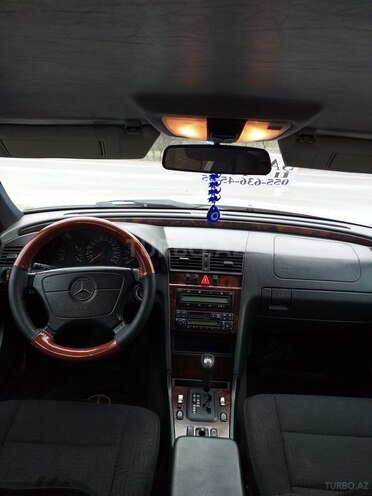 Mercedes C 240 1998, 215,000 km - 2.4 l - Yevlax