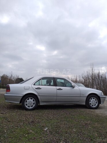 Mercedes C 240 1998, 215,000 km - 2.4 l - Yevlax