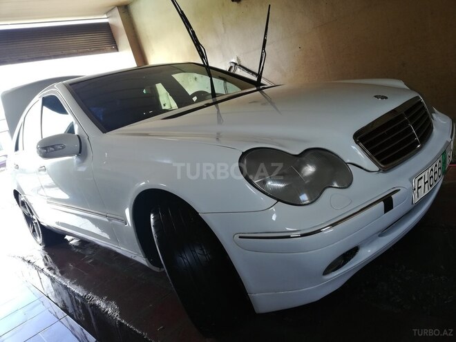 Mercedes C 320 2000, 350,000 km - 3.2 л - Cəlilabad
