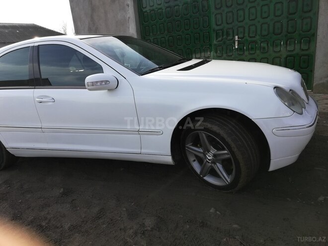Mercedes C 320 2000, 350,000 km - 3.2 л - Cəlilabad