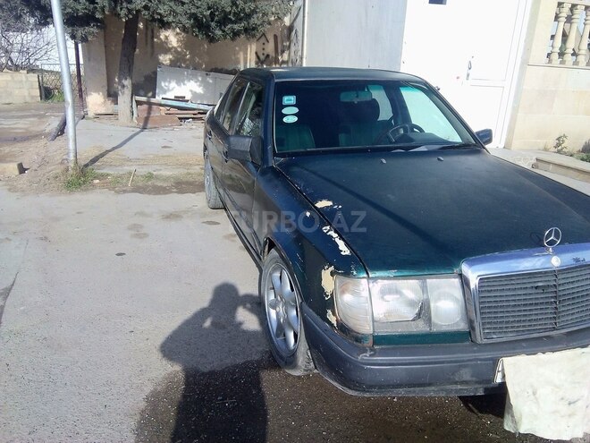 Mercedes E 200 1990, 200,000 km - 2.0 l - Bakı