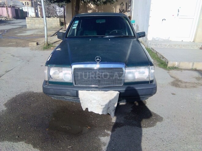 Mercedes E 200 1990, 200,000 km - 2.0 l - Bakı
