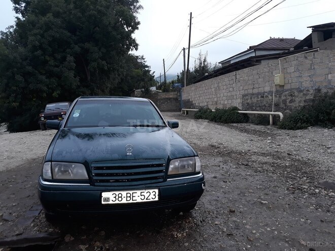 Mercedes C 180 1996, 470,000 km - 1.8 l - Qusar