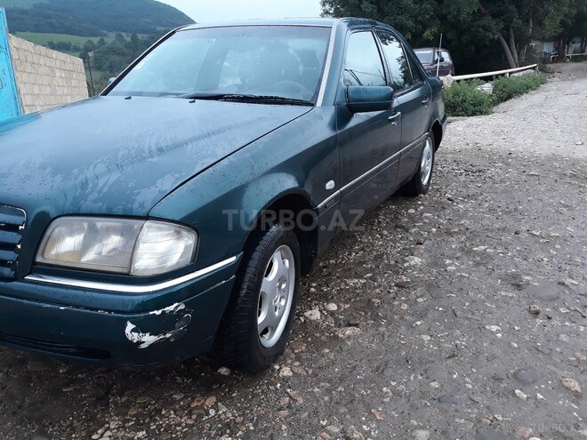 Mercedes C 180 1996, 470,000 km - 1.8 l - Qusar