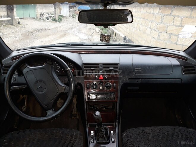 Mercedes C 180 1996, 470,000 km - 1.8 l - Qusar