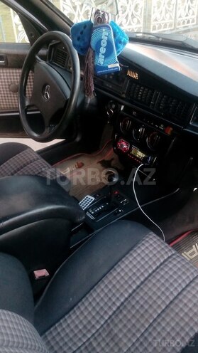 Mercedes 190 1992, 600,000 km - 1.8 л - Zaqatala