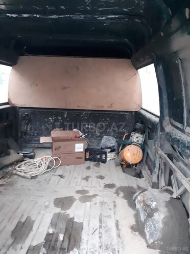 GAZ Sobol 1998, 255,600 km - 2.4 l - Quba