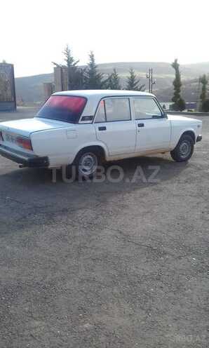 LADA (VAZ) 2107 2006, 195,000 km - 1.6 л - Yardımlı