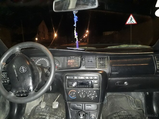 Opel Vectra 1997, 318,251 km - 1.8 l - Xırdalan