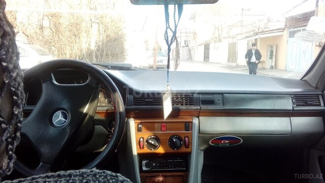 Mercedes E 200 1991, 534,000 km - 2.0 l - Bakı