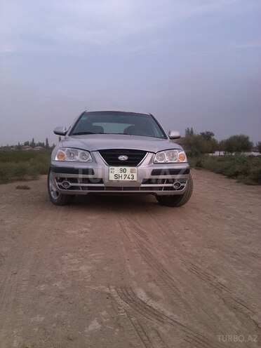 Hyundai Elantra 2004, 400,000 km - 2.0 l - Neftçala