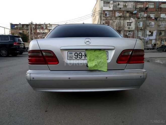 Mercedes E 270 2001, 380,110 km - 2.7 l - Bakı