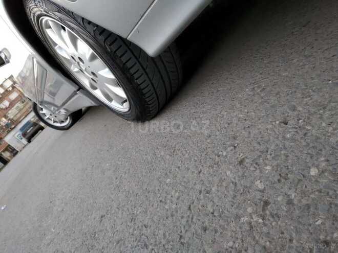 Mercedes E 270 2001, 380,110 km - 2.7 l - Bakı