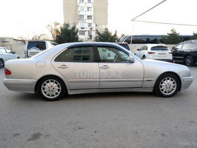 Mercedes E 270 2001, 380,110 km - 2.7 l - Bakı