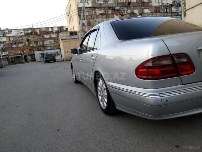 Mercedes E 270 2001, 380,110 km - 2.7 l - Bakı
