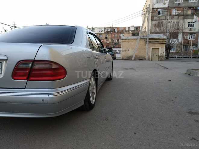 Mercedes E 270 2001, 380,110 km - 2.7 l - Bakı
