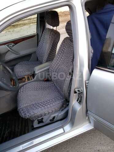 Mercedes E 270 2001, 380,110 km - 2.7 l - Bakı