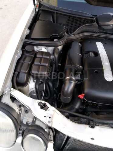Mercedes E 270 2001, 380,110 km - 2.7 l - Bakı