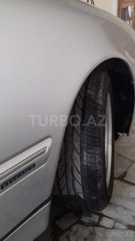 Mercedes E 200 2001, 31,000 km - 0.2 l - Gəncə