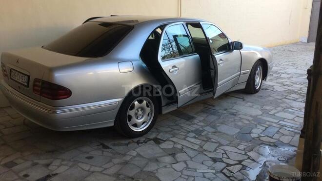 Mercedes E 200 2001, 31,000 km - 0.2 l - Gəncə
