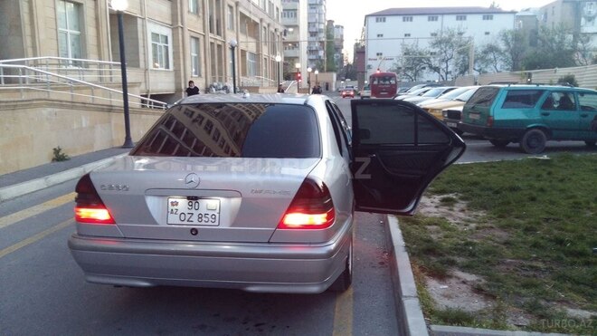 Mercedes C 230 2000, 229,077 km - 2.3 l - Bakı