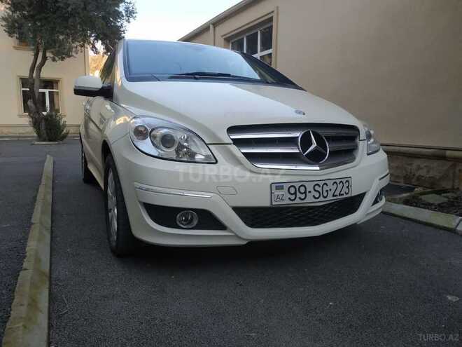 Mercedes B 180 2010, 72,000 km - 1.7 л - Bakı