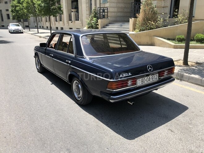 Mercedes 200 1983, 180,000 km - 2.3 л - Bakı