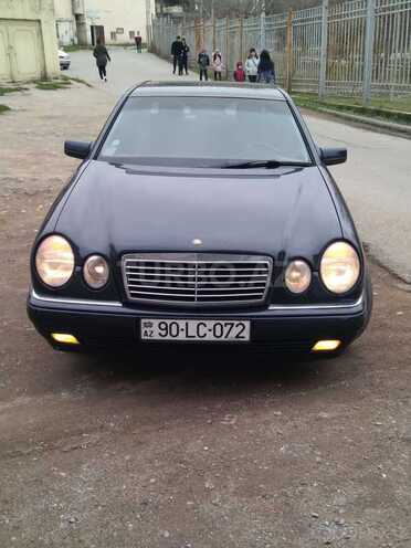 Mercedes E 240 1999, 285,000 km - 2.4 l - Bakı
