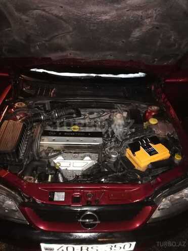 Opel Vectra 1997, 290,000 km - 1.8 л - Quba