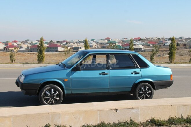 LADA (VAZ) 21099 2000, 384,215 km - 1.5 l - Naftalan