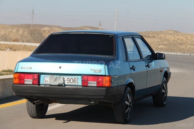 LADA (VAZ) 21099 2000, 384,215 km - 1.5 l - Naftalan