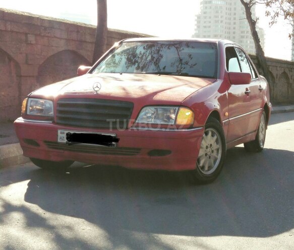 Mercedes C 220 1998, 285,000 km - 2.2 l - Bakı