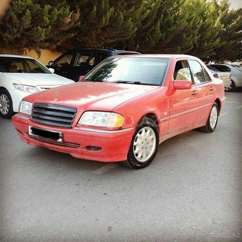 Mercedes C 220 1998, 285,000 km - 2.2 l - Bakı
