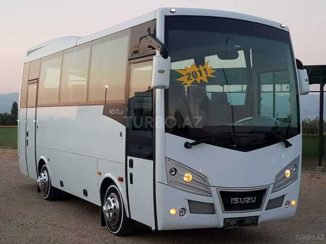 Isuzu  2011, 146,000 km - 5.2 l - Bakı