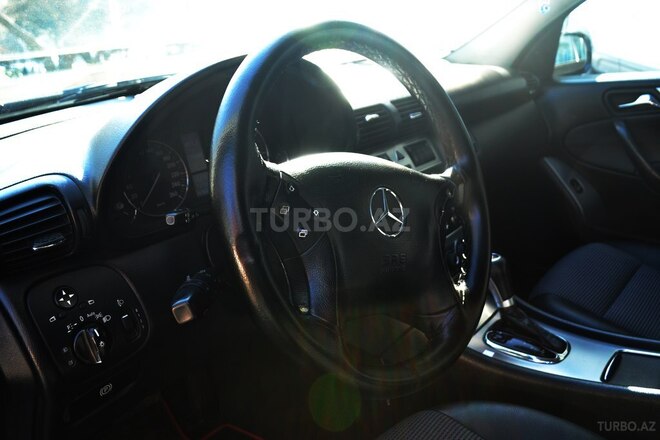 Mercedes C 230 2006, 275,000 km - 2.5 l - Bakı
