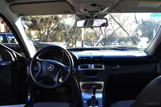 Mercedes C 230 2006, 275,000 km - 2.5 l - Bakı