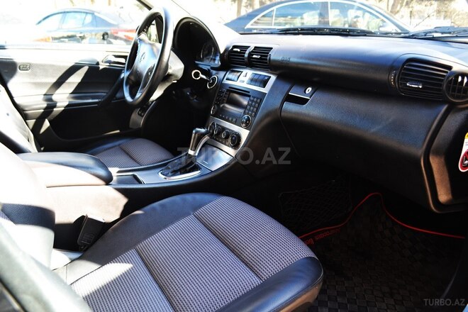 Mercedes C 230 2006, 275,000 km - 2.5 l - Bakı