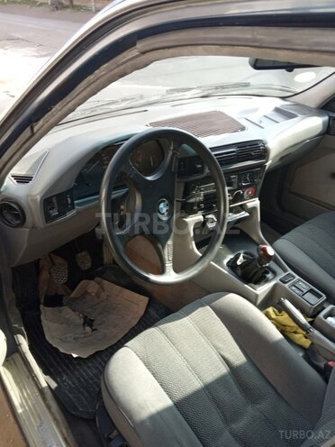 BMW 520 1992, 152,000 km - 2.0 l - Bakı