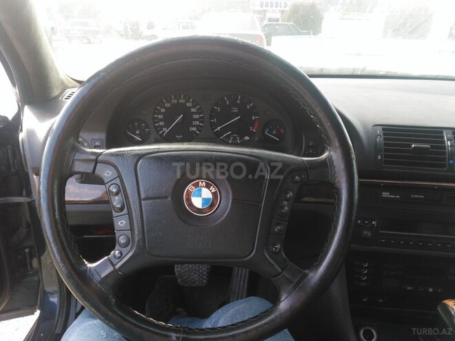 BMW 523 1999, 230,000 km - 2.0 л - Qəbələ