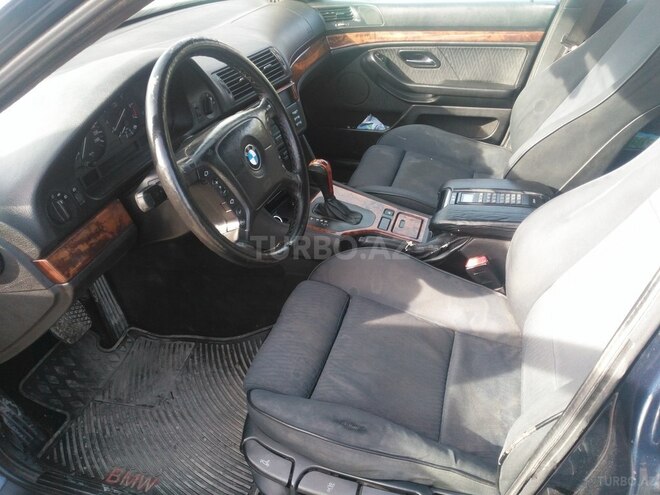 BMW 523 1999, 230,000 km - 2.0 л - Qəbələ