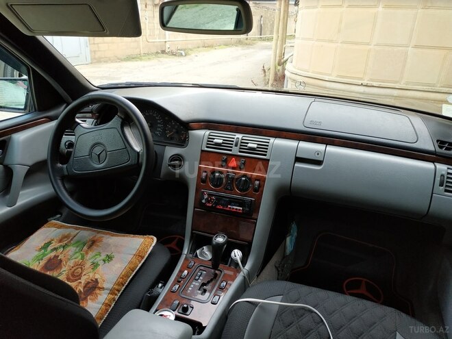 Mercedes E 200 1998, 430,000 km - 0.2 l - Bakı