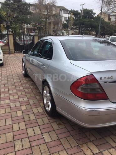Mercedes E 220 2008, 242,000 km - 2.2 l - Bakı