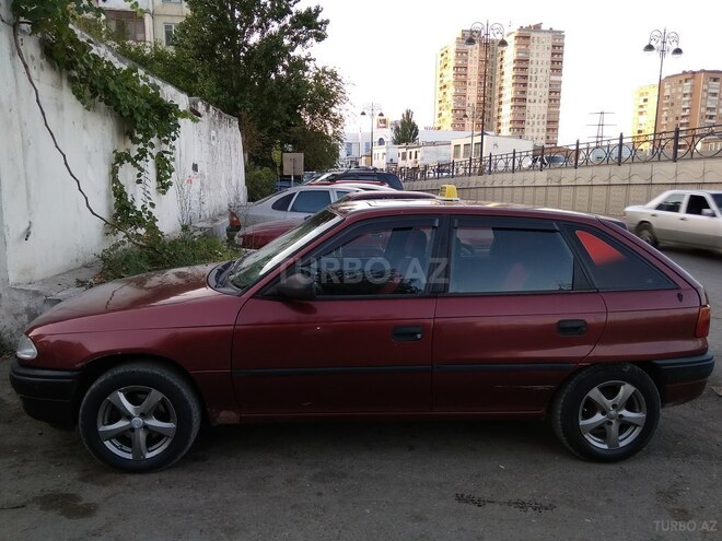 Opel Astra 1996, 355,138 km - 1.6 l - Bakı