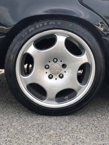 Mercedes E 200 1992, 450,000 km - 2.0 l - Bakı